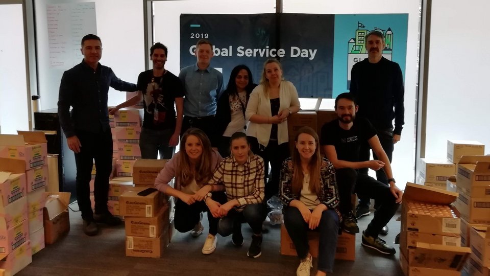 Helping Dublin�s Homeless on Global Service Day Riot Games